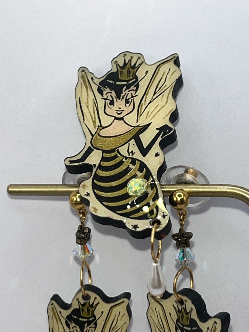 Rare Designs From The Deep Gold Queen Bee Fairy Dangle Earrings & Brooch - Picture 4 of 7